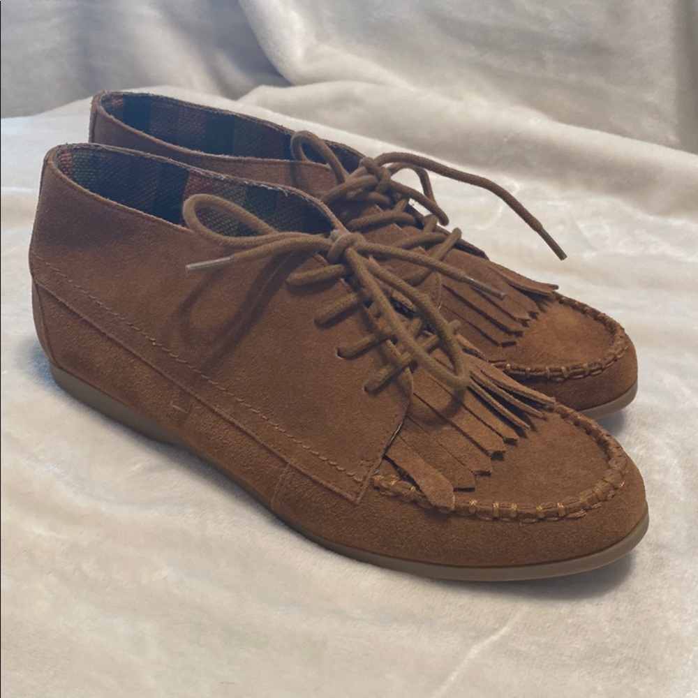 Aldo Womens Size 39 Brown Suede Fringe Moccasin Shoes